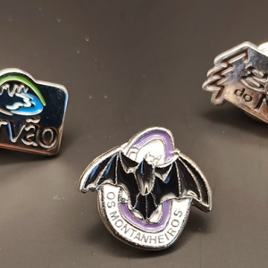 Pins variados